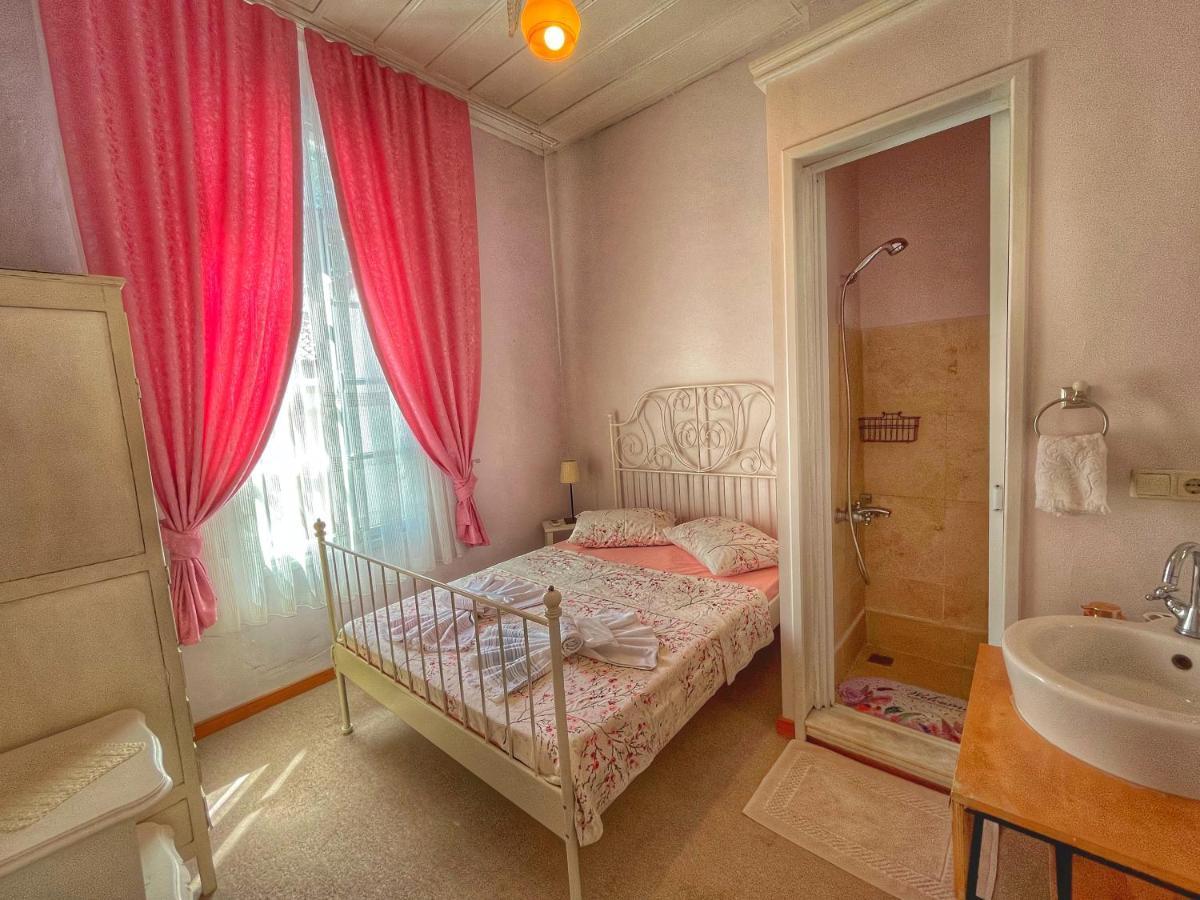 Eolya Konuk Evi Ayvalı Exterior foto