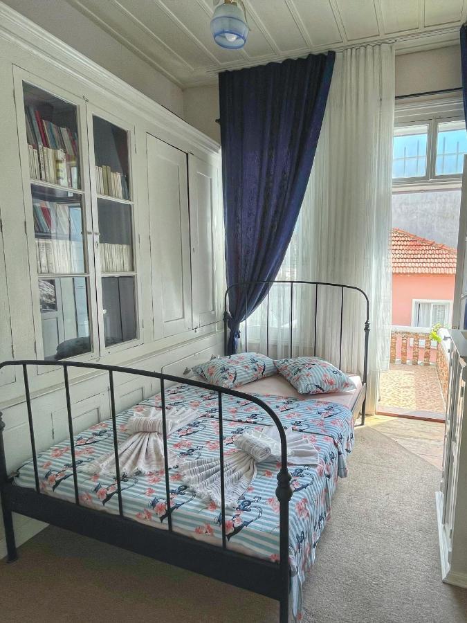 Eolya Konuk Evi Ayvalı Exterior foto